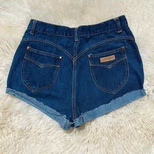 VINTAGE GITANO CUFFED DENIM SHORTS